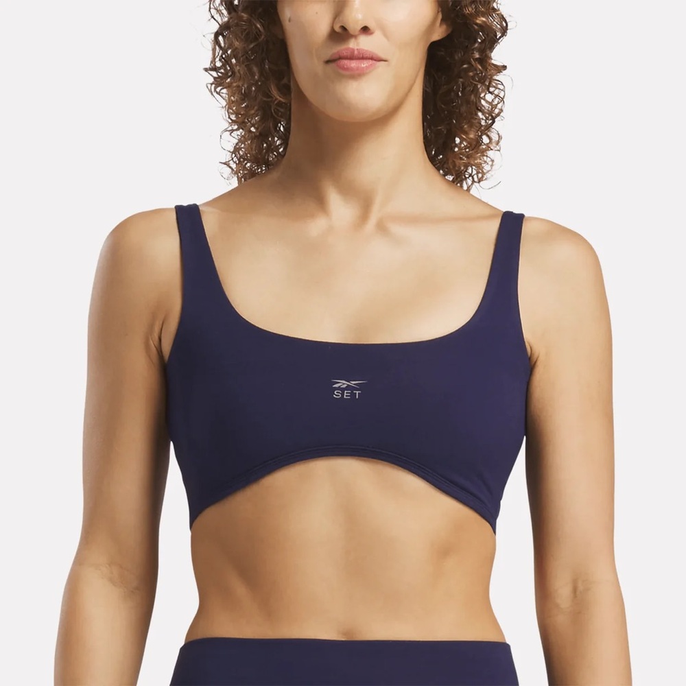 ISO - Reebok x Set Active Formcloud Rise Bra Small, Medium or Large - DON’T BUY